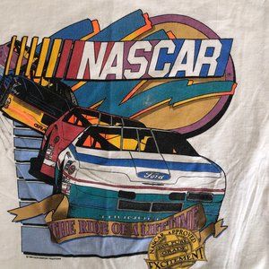 Vintage NASCAR Men's White Short Sleeved Size L R-Shirt  with NASCAR graphic